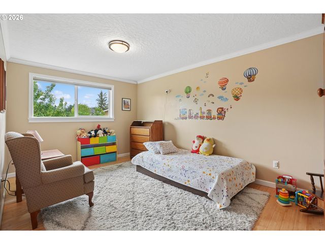 16070 S HOLCOMB Blvd, Oregon City, OR 97045