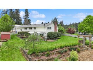 16070 S HOLCOMB Blvd, Oregon City, OR 97045
