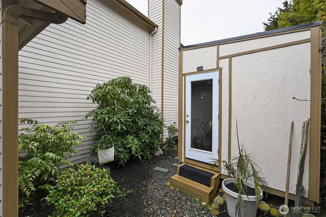 5822 74th Drive NE, Marysville, WA 98270