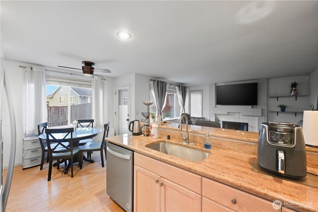 5822 74th Drive NE, Marysville, WA 98270