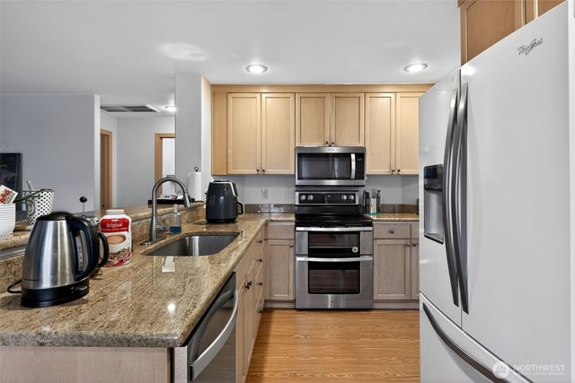 5822 74th Drive NE, Marysville, WA 98270