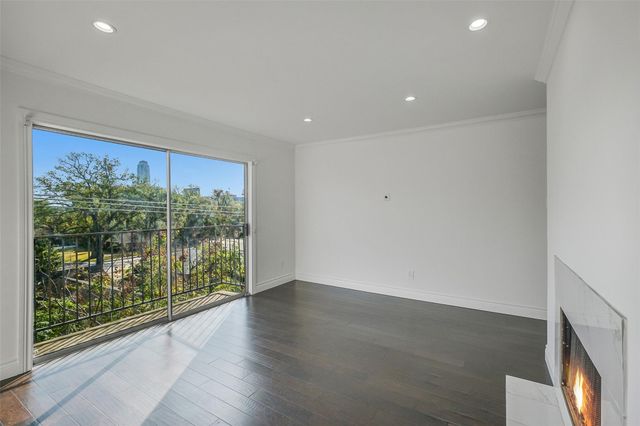 2333 Bering Drive 334, Houston, TX 77057