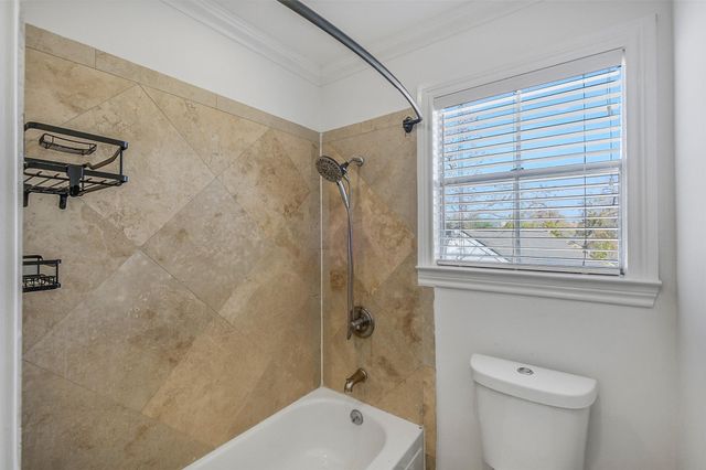 2333 Bering Drive 334, Houston, TX 77057