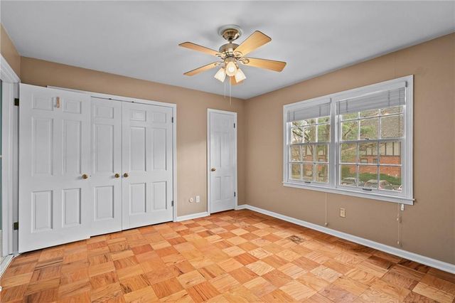 8373 Somerset Drive, Prairie Village, KS 66207