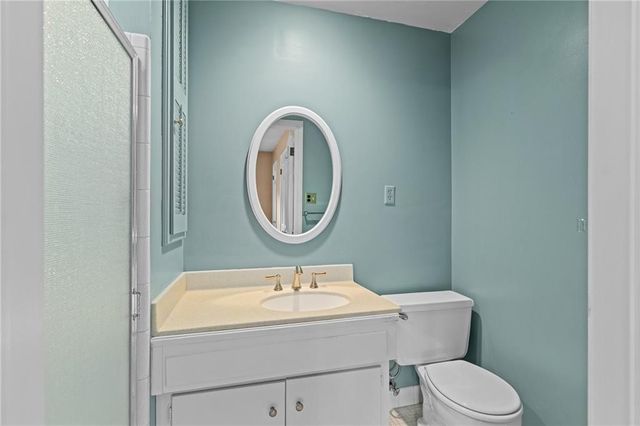 8373 Somerset Drive, Prairie Village, KS 66207