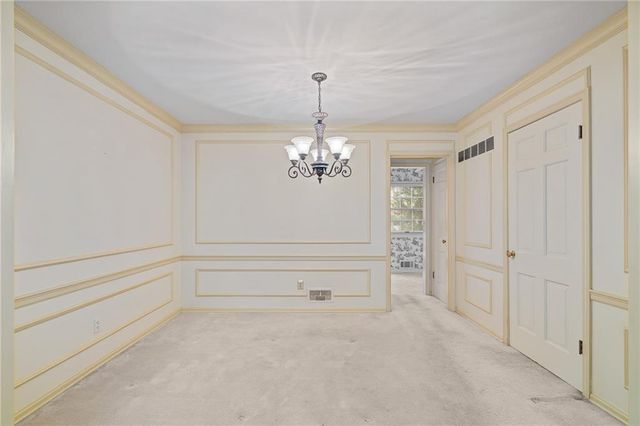 8373 Somerset Drive, Prairie Village, KS 66207