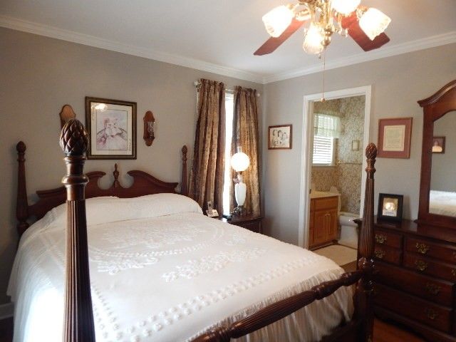 385 Creek Ln, Mcminnville, TN 37110