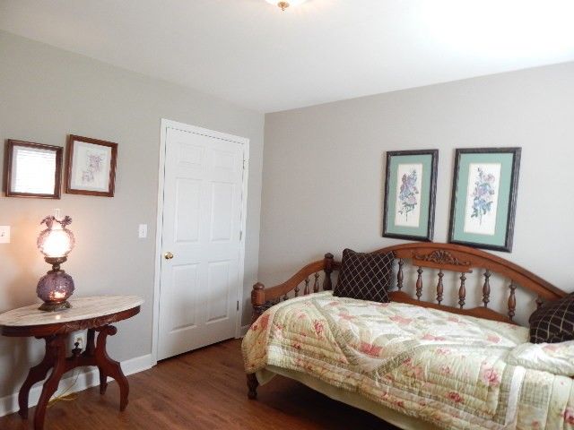 385 Creek Ln, Mcminnville, TN 37110