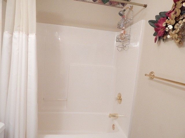 385 Creek Ln, Mcminnville, TN 37110