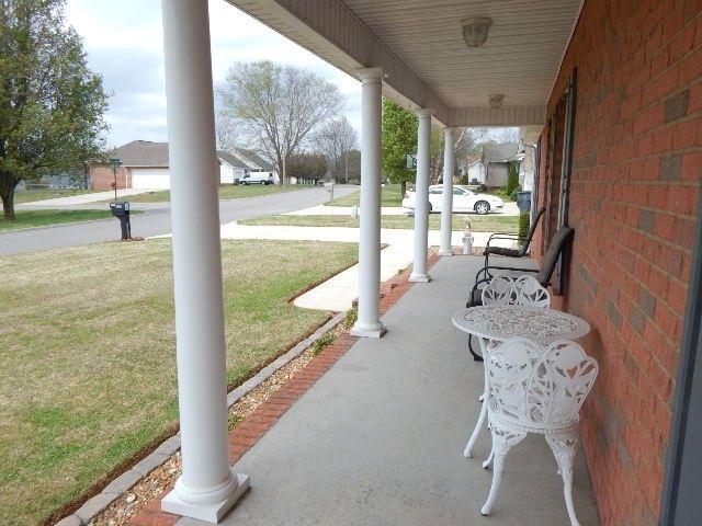 385 Creek Ln, Mcminnville, TN 37110