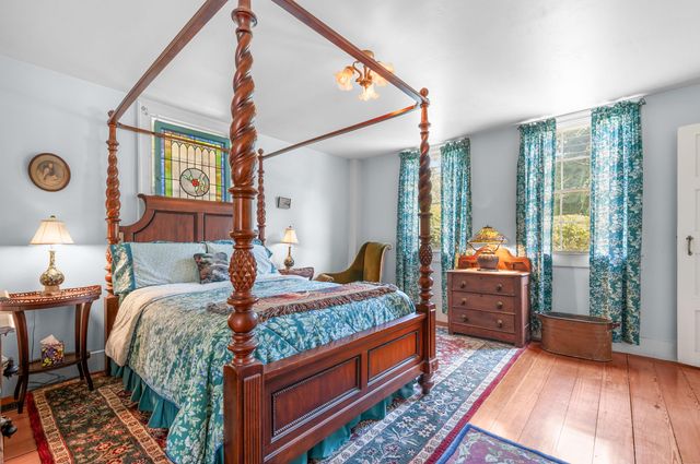 64 Riverside Drive, West Harwich, MA 02671
