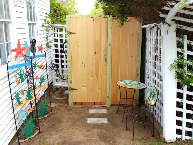 64 Riverside Drive, West Harwich, MA 02671