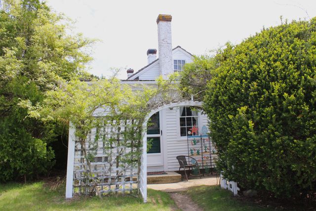 64 Riverside Drive, West Harwich, MA 02671
