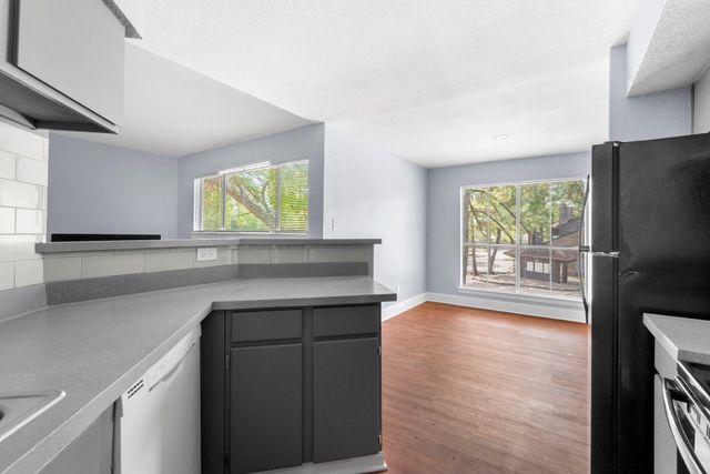 7200 W T C Jester Boulevard W 1004, Houston, TX 77088