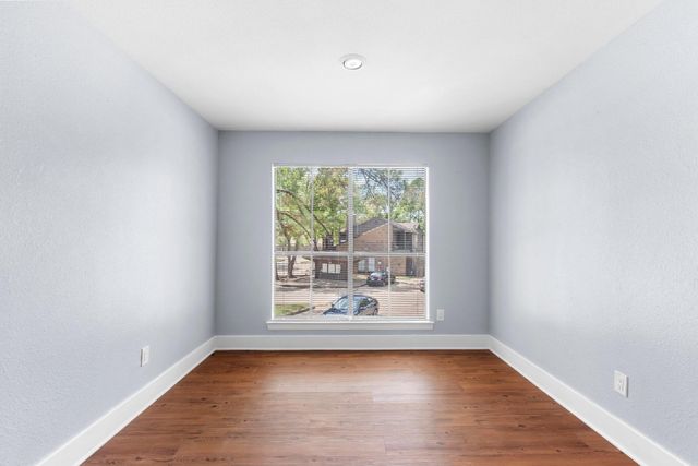 7200 W T C Jester Boulevard W 1004, Houston, TX 77088