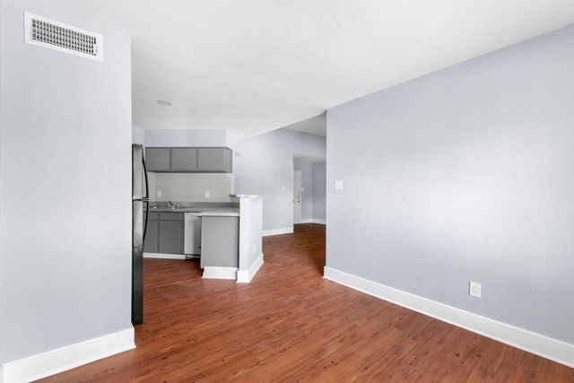 7200 W T C Jester Boulevard W 1004, Houston, TX 77088