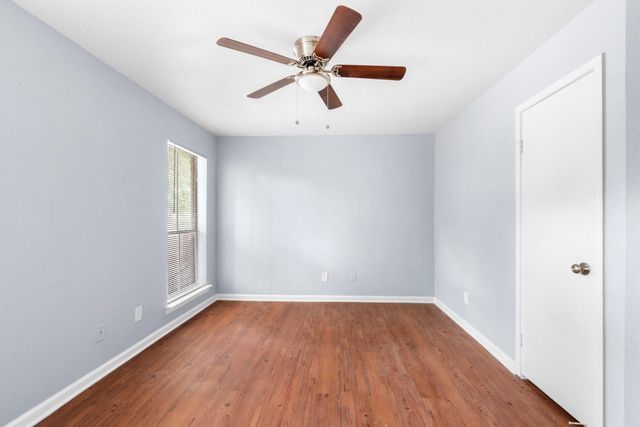 7200 W T C Jester Boulevard W 1004, Houston, TX 77088