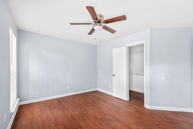 7200 W T C Jester Boulevard W 1004, Houston, TX 77088