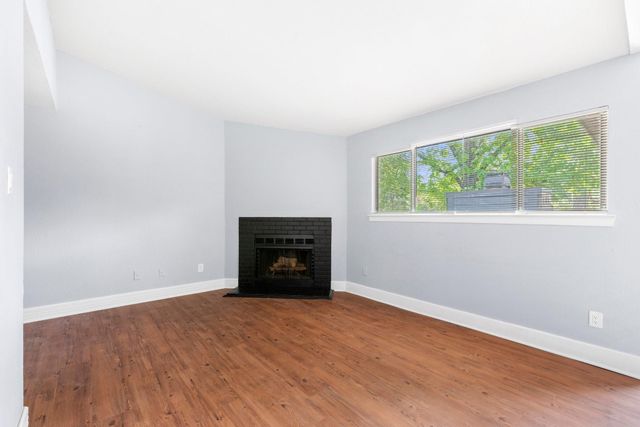 7200 W T C Jester Boulevard W 1004, Houston, TX 77088