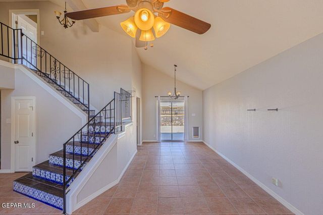 5717 SAPLINAS Road, El Paso, TX 79932