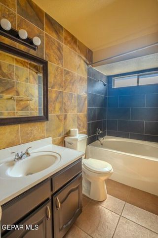 5717 SAPLINAS Road, El Paso, TX 79932