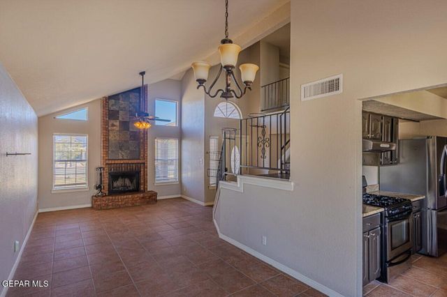 5717 SAPLINAS Road, El Paso, TX 79932