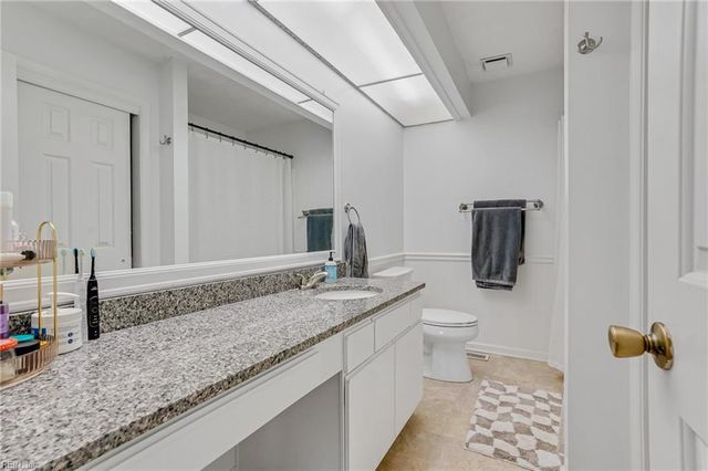 311 Woods Edge Ct, Virginia Beach, VA 23462
