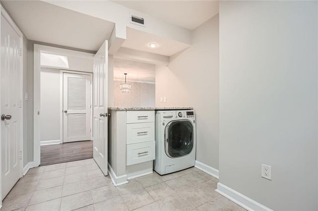 2870 Pharr Court South NW 510, Atlanta, GA 30305