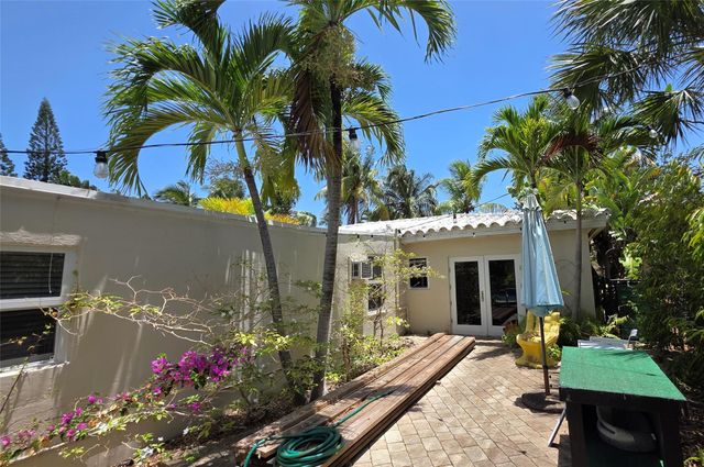 1333 NE 16th Ave, Fort Lauderdale, FL 33304