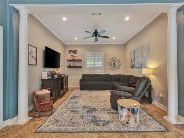 1808 Columbine Drive, Lufkin, TX 75904