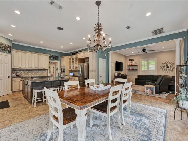 1808 Columbine Drive, Lufkin, TX 75904