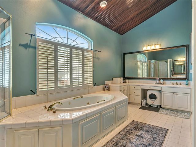 1808 Columbine Drive, Lufkin, TX 75904