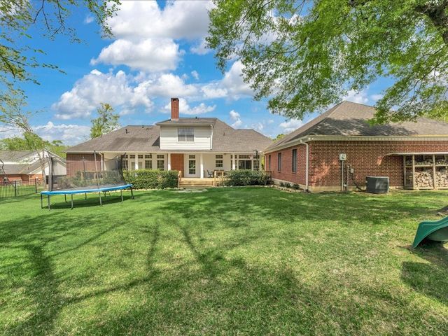 1808 Columbine Drive, Lufkin, TX 75904