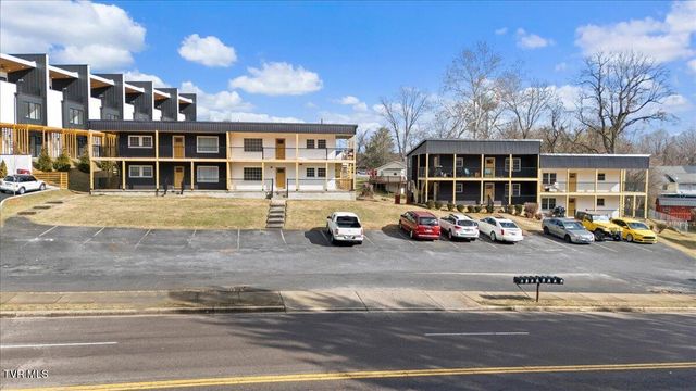 1412 Knob Creek Road, Johnson City, TN 37604