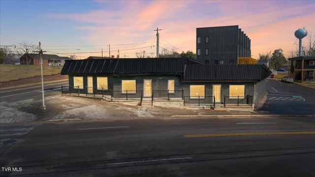 1412 Knob Creek Road, Johnson City, TN 37604