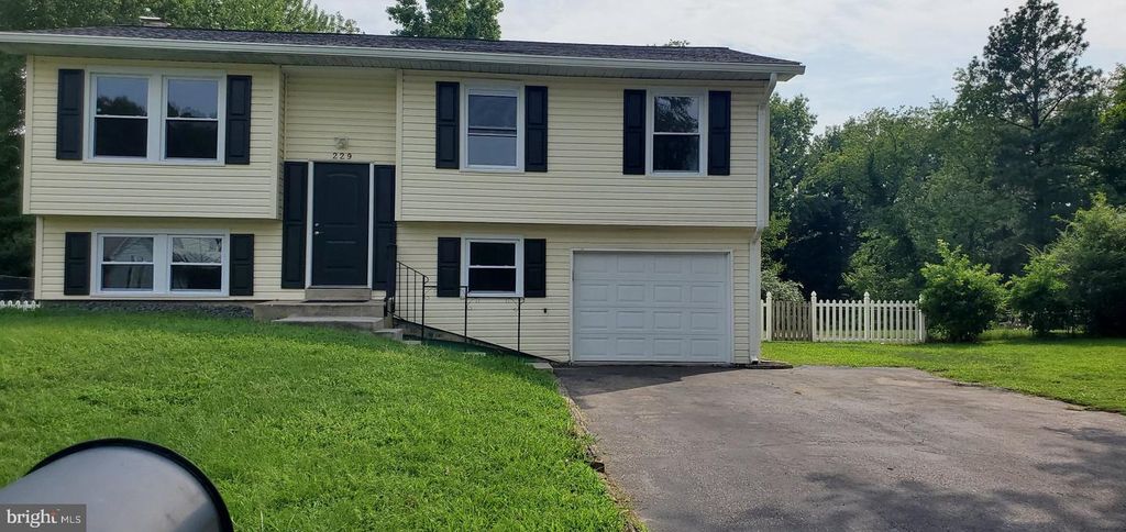 229 BARKSDALE AVE, Waldorf, MD 20602