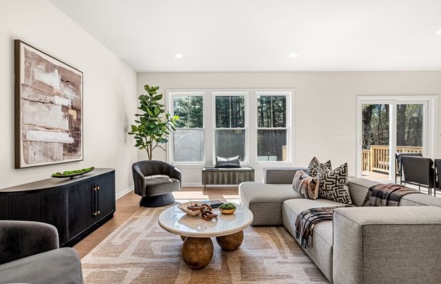 25 Sandtrap Circle 08, Walpole, MA 02081