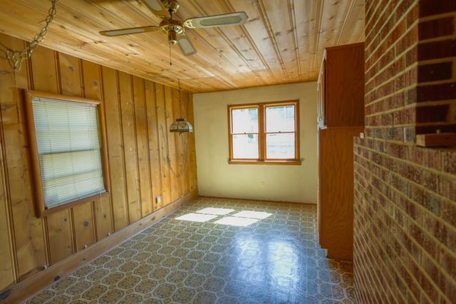 1434 NW Hawthorne Avenue, Grants Pass, OR 97526