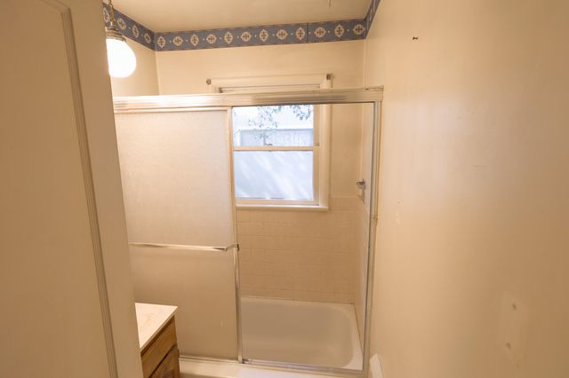 1434 NW Hawthorne Avenue, Grants Pass, OR 97526