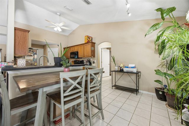 8963 N COMMODORE DRIVE, Citrus Springs, FL 34434