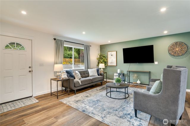 24206 38th Avenue Court E, Spanaway, WA 98387