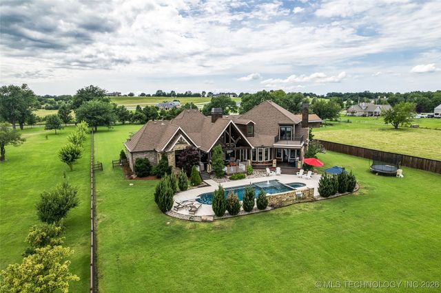 13533 S Lewis Avenue, Bixby, OK 74008