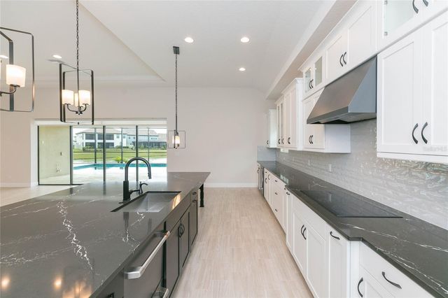 11105 RUSTIC TIMBER LOOP, San Antonio, FL 33576