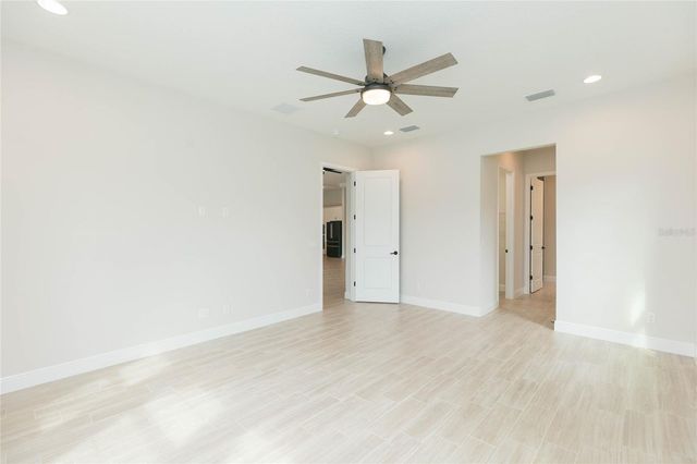 11105 RUSTIC TIMBER LOOP, San Antonio, FL 33576