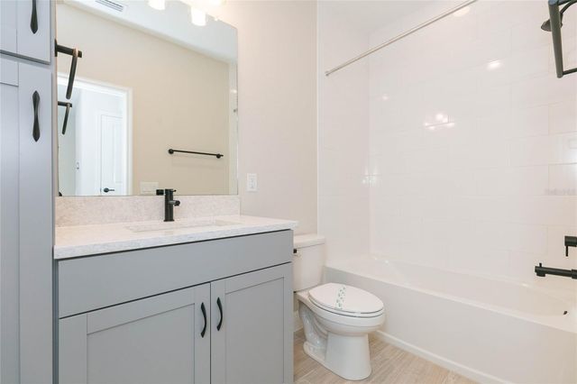 11105 RUSTIC TIMBER LOOP, San Antonio, FL 33576