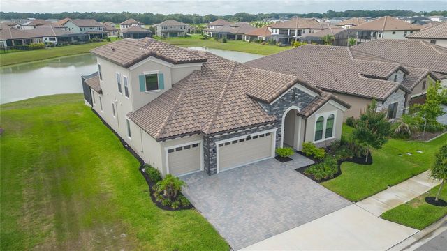 11105 RUSTIC TIMBER LOOP, San Antonio, FL 33576