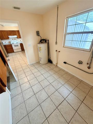 506 HOLT CIRCLE, Winter Haven, FL 33880