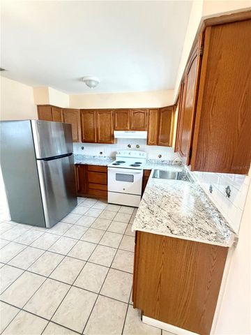 506 HOLT CIRCLE, Winter Haven, FL 33880