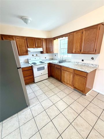 506 HOLT CIRCLE, Winter Haven, FL 33880