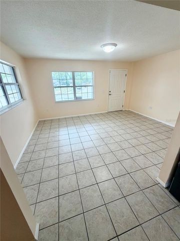 506 HOLT CIRCLE, Winter Haven, FL 33880